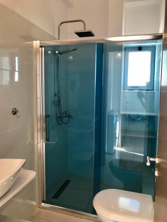 Seaside View Apartment ซารานเดอ ภายนอก รูปภาพ