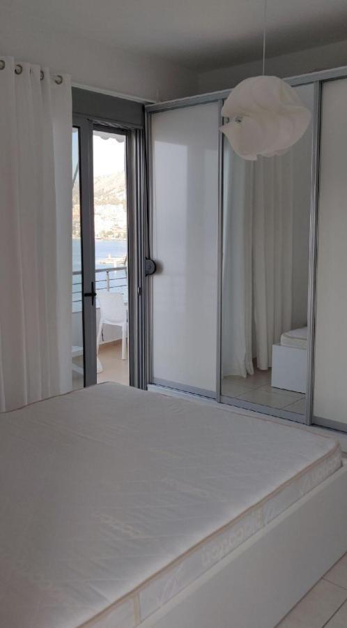 Seaside View Apartment ซารานเดอ ภายนอก รูปภาพ