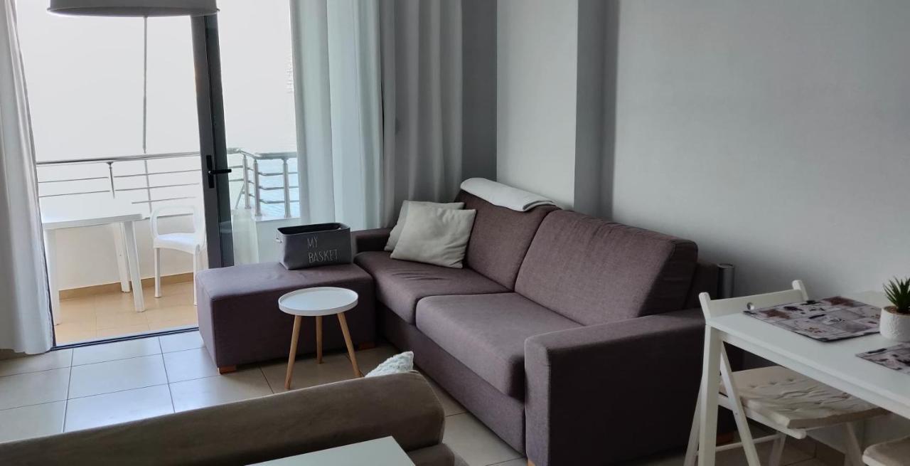 Seaside View Apartment ซารานเดอ ภายนอก รูปภาพ